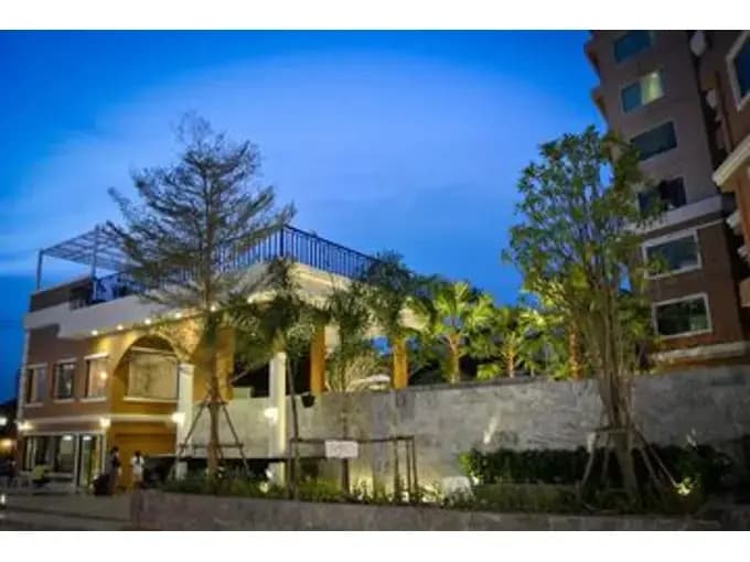 Hotel photo 1