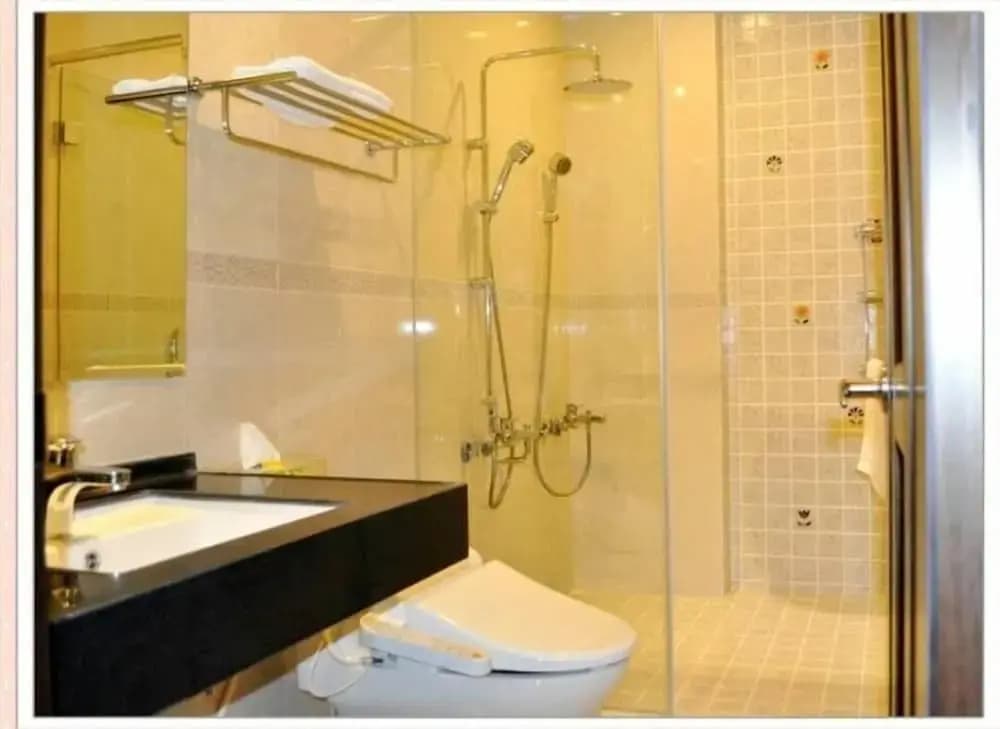 Classic Double room with balcony full double bed