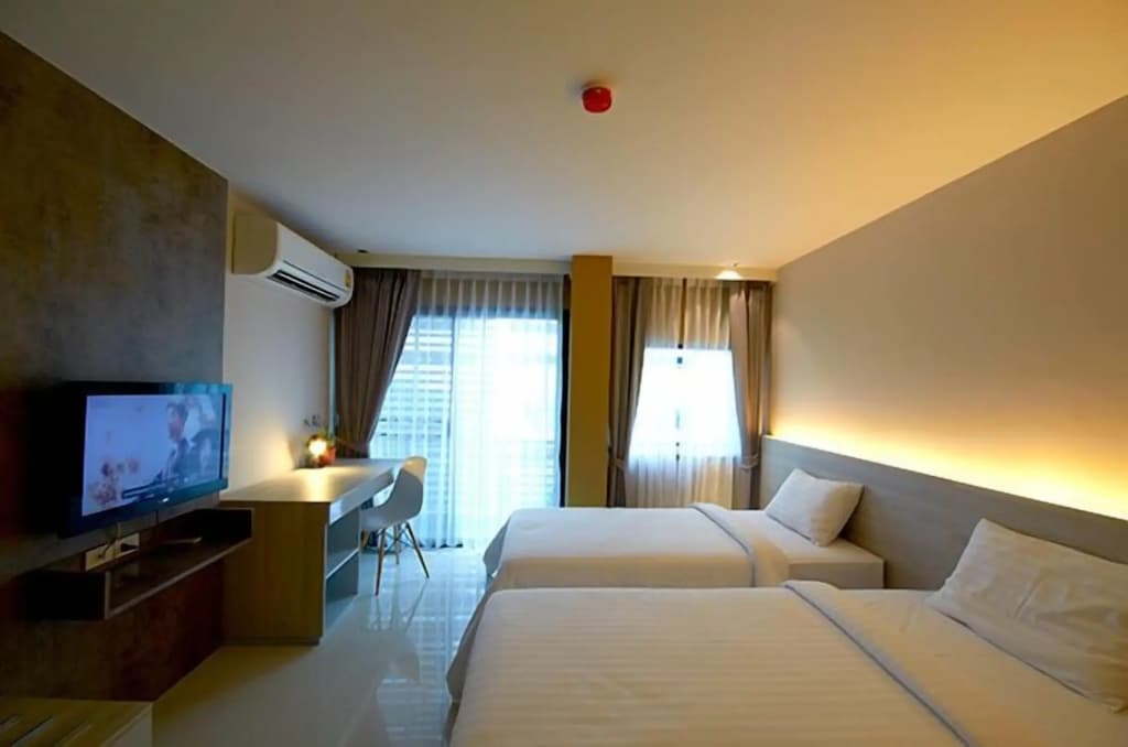 Hotel photo 12