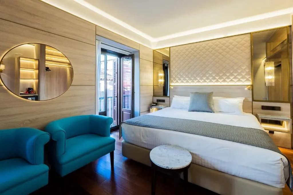 Premium Plus Double room full double bed