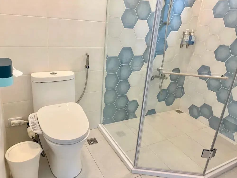 Comfort room