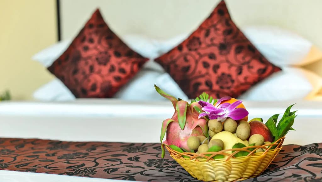 Deluxe Double room with balcony and with city view full double bed