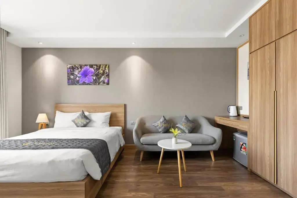 Double Suite full double bed