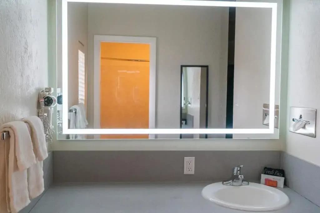Standard Double room with river view full double bed