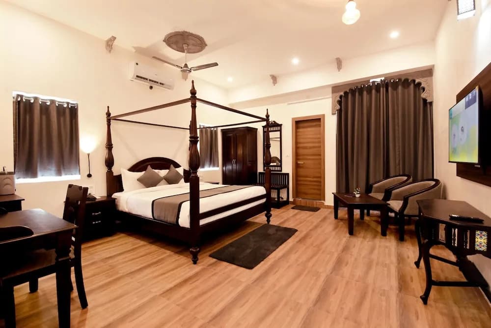 Royal room