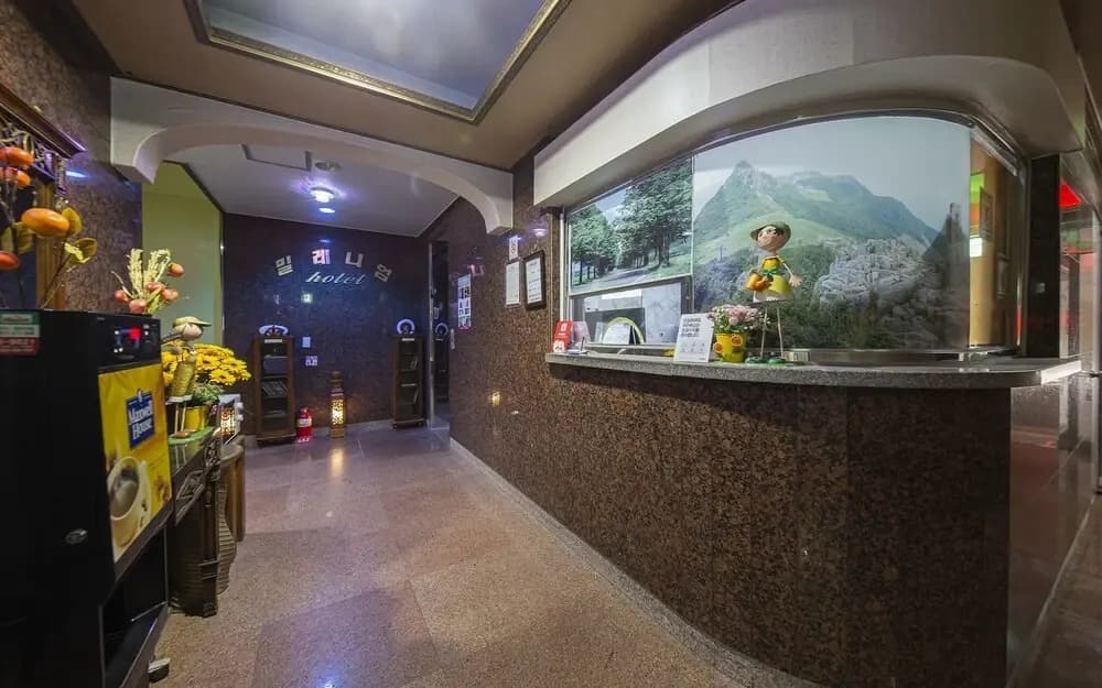 Hotel photo 13