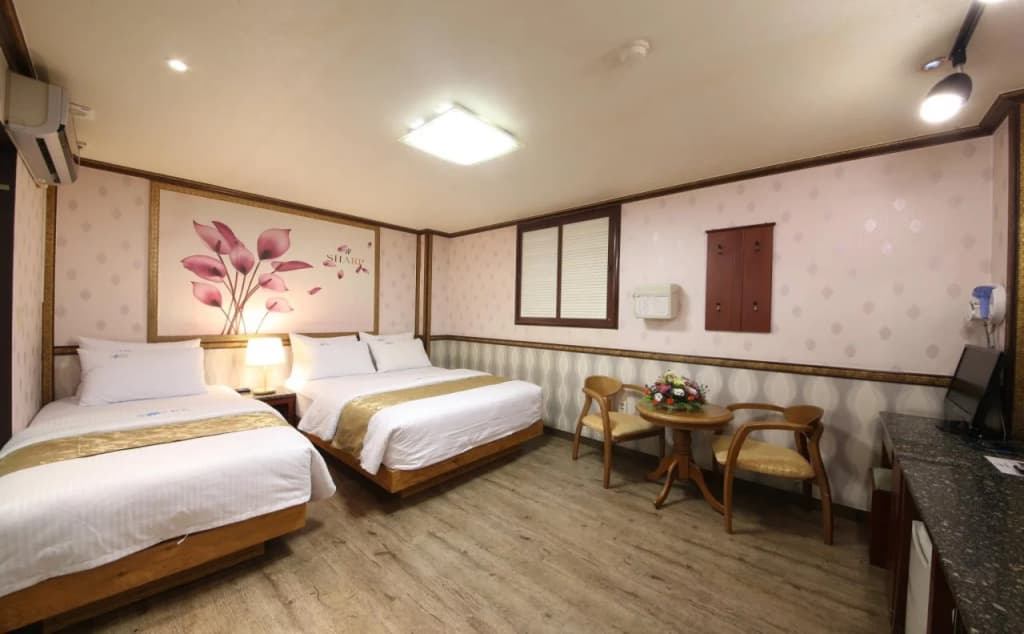 Hotel photo 2