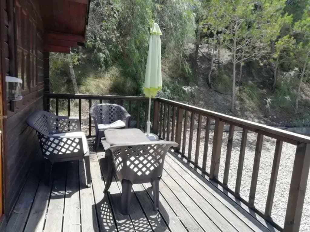 2 Bedrooms Bungalow