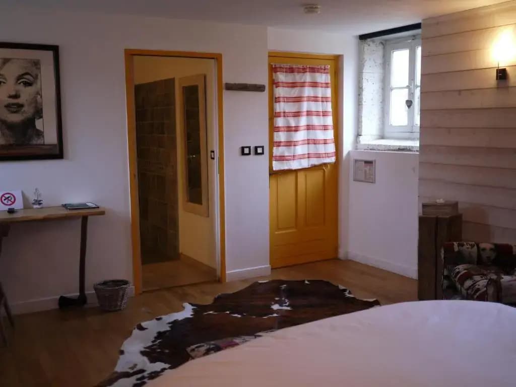 Standard Double room full double bed