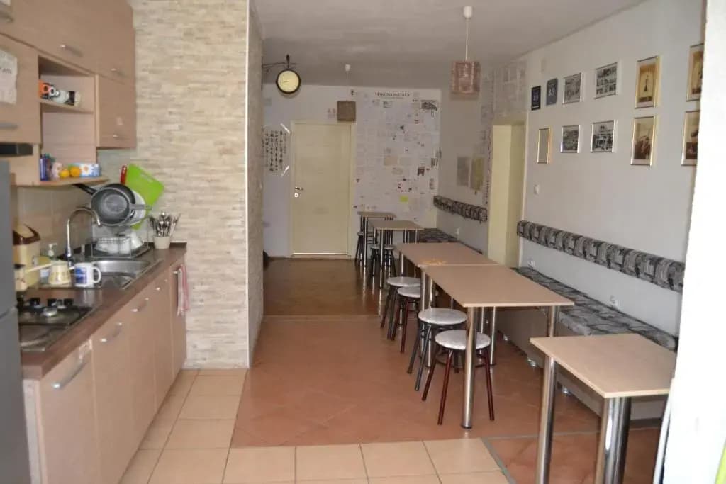 Economy room