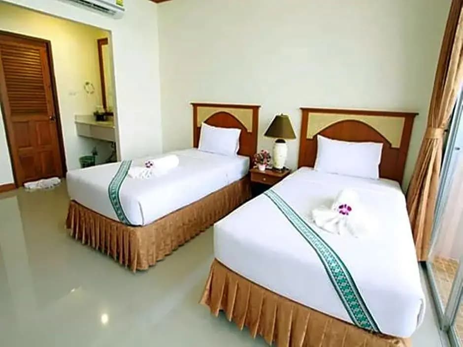 Standard Double Ground Floor room twin beds