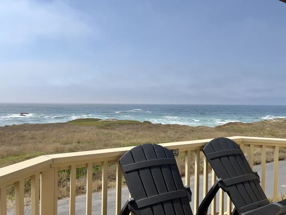 Standard Double Basement room with ocean view full double bed