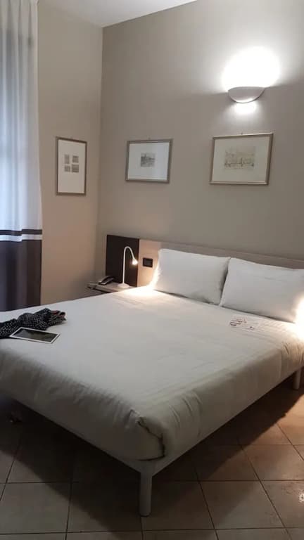 Double room full double bed
