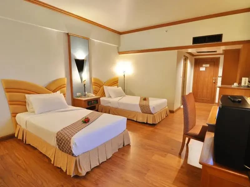 Deluxe Double room twin beds