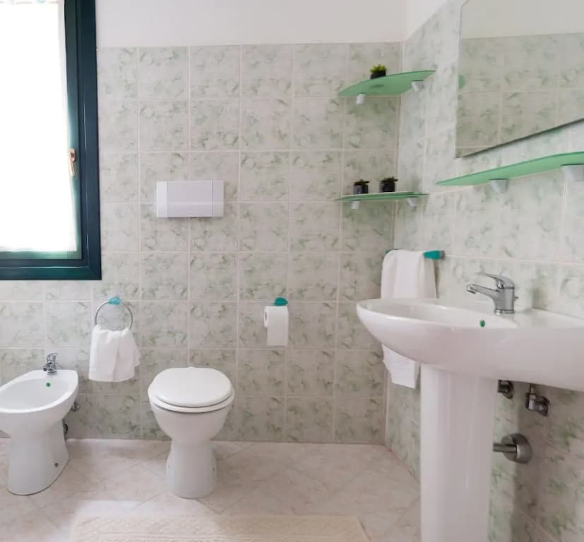 Standard Double room with balcony and with sea view full double bed