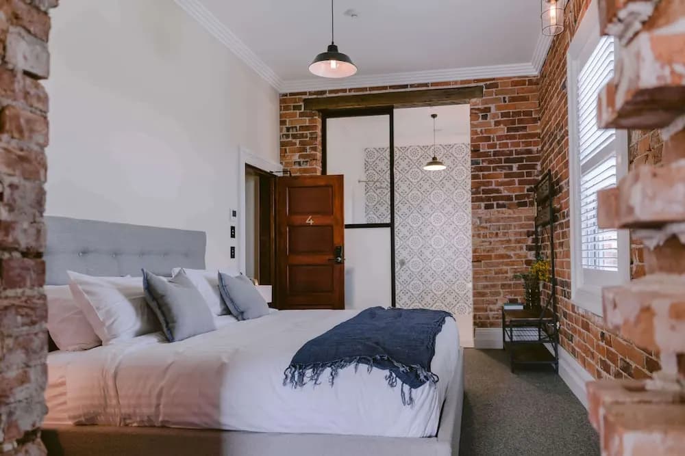 Standard Double room with balcony full double bed