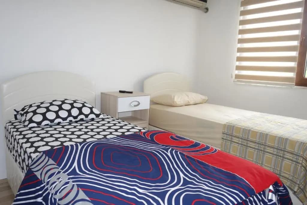 3 Bedrooms Apartment with garden view