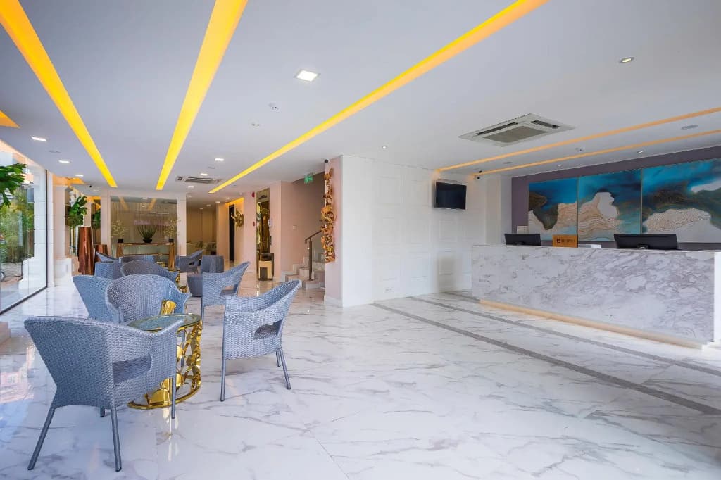 Hotel photo 12
