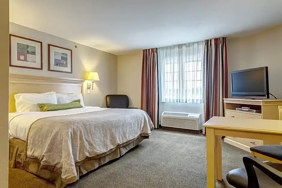 1 Bedroom Standard Double room full double bed