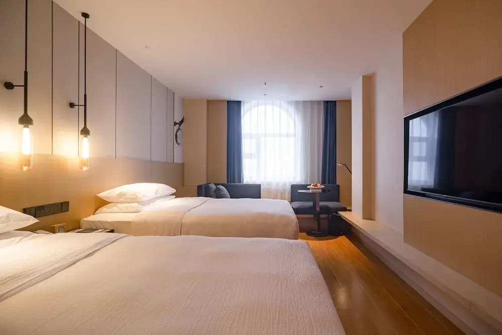 Deluxe Double room full double bed
