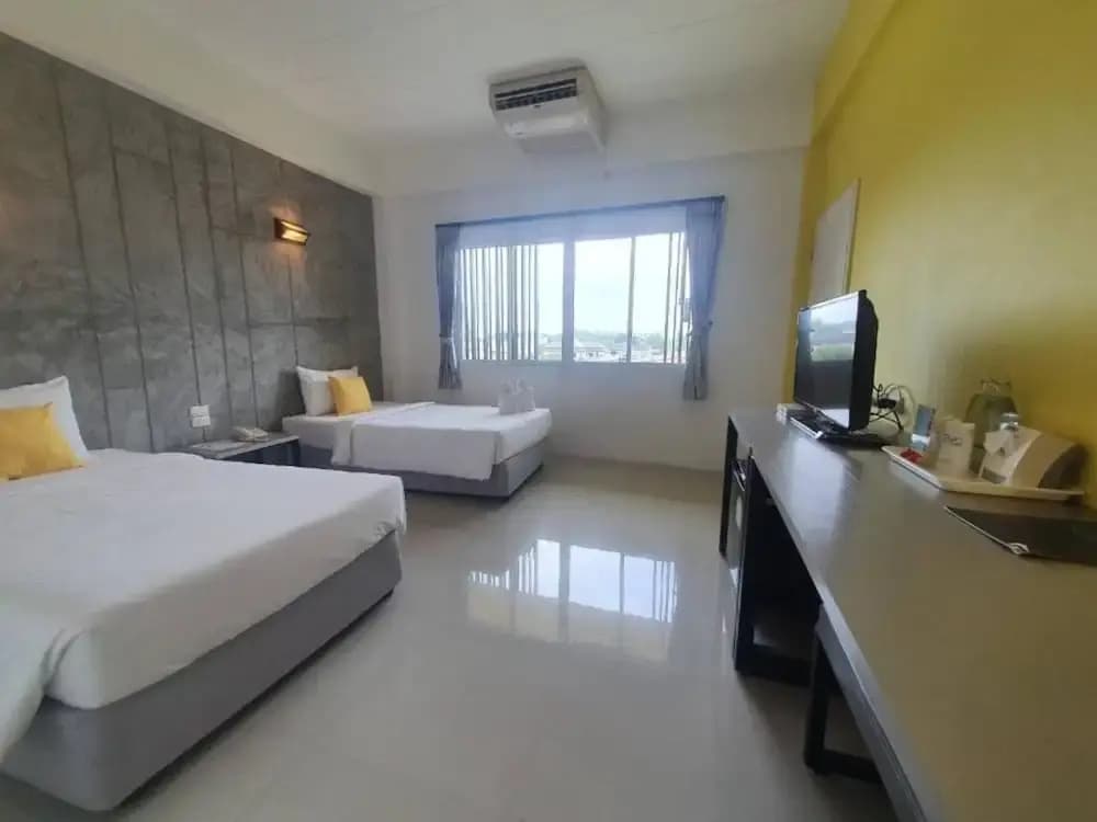 Deluxe Double room with balcony twin beds