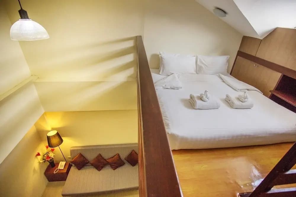 Suite with balcony