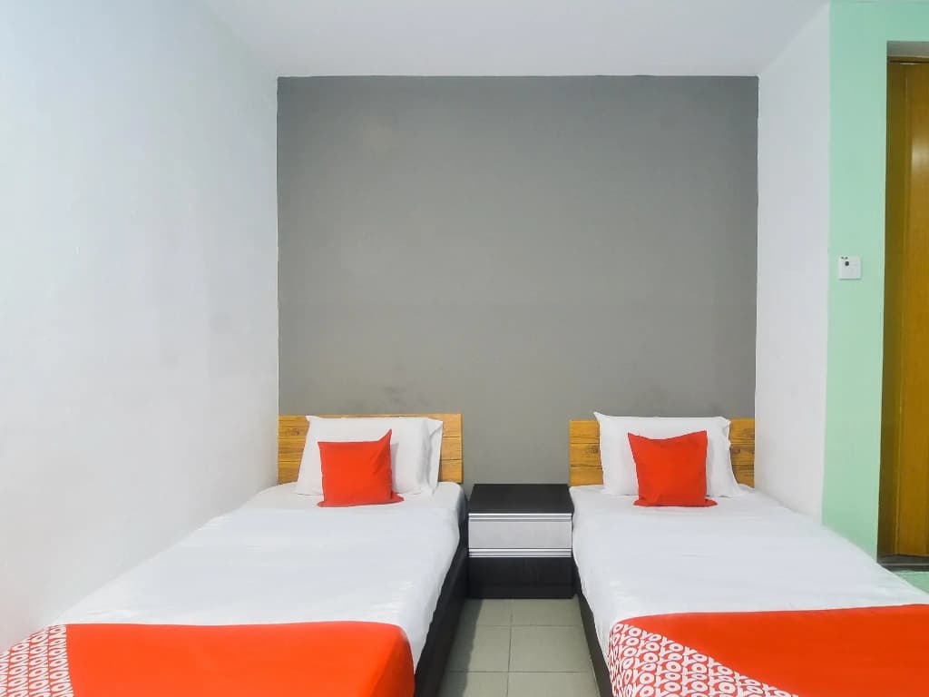 Deluxe Double room twin beds