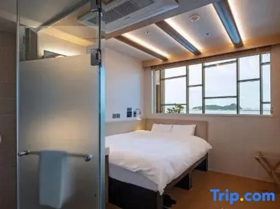 Standard Double room with sea view full double bed