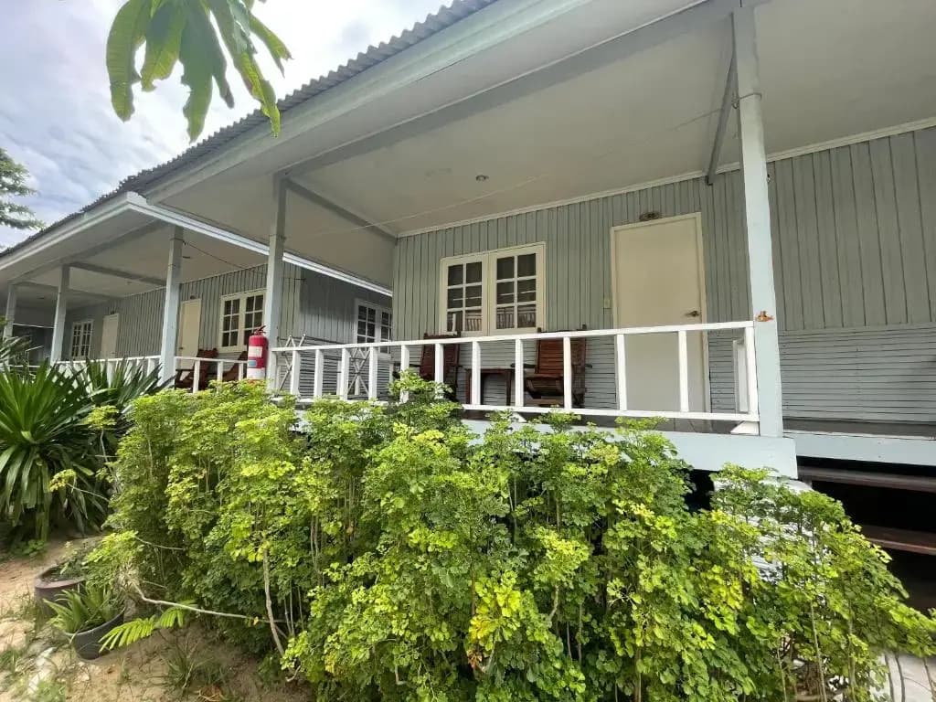 Deluxe Bungalow with garden view