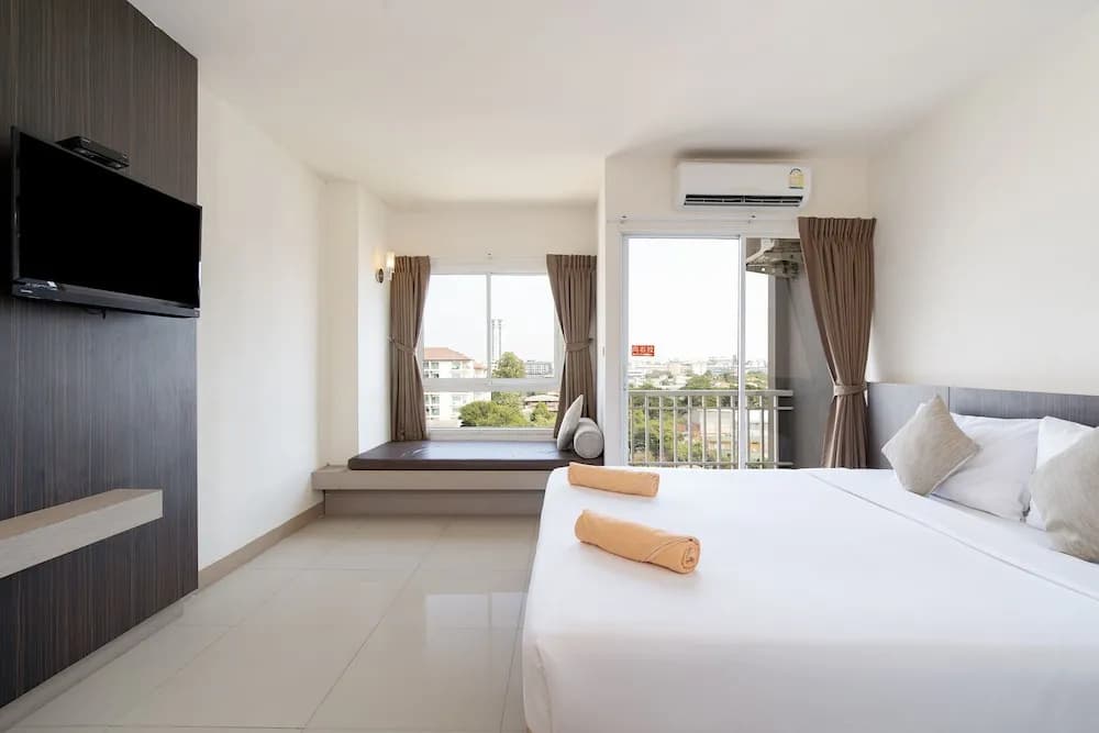 Double Studio full double bed