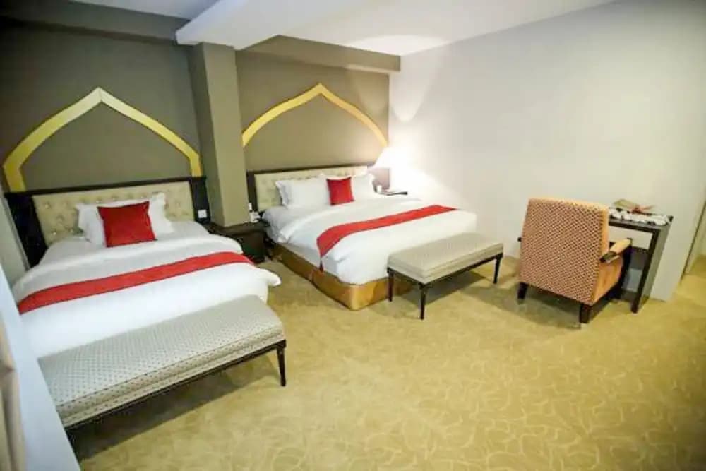 Deluxe Family room