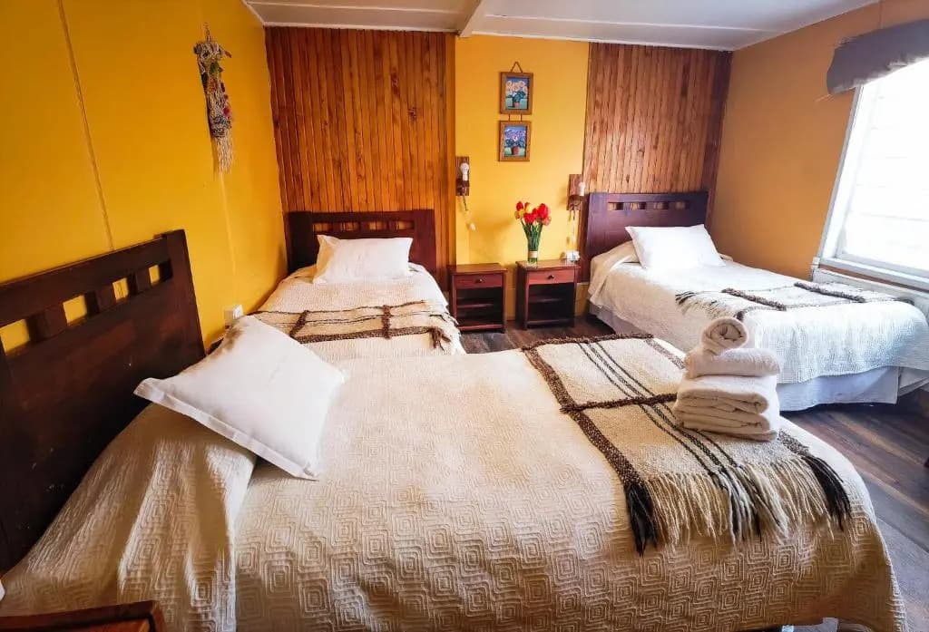 Standard Triple room