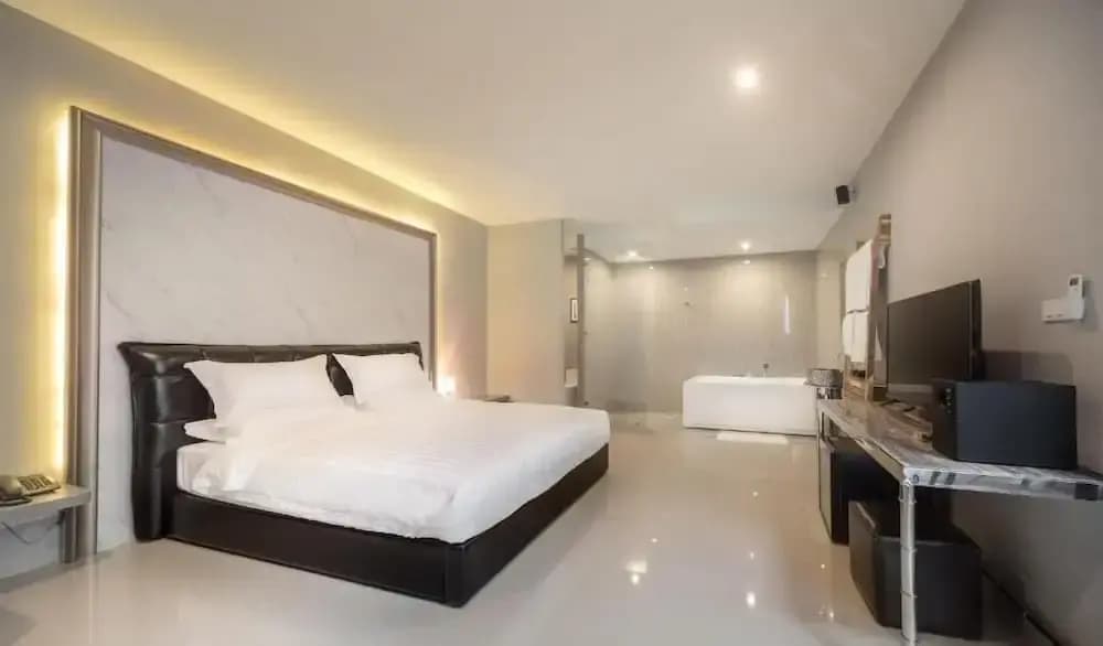 Hotel photo 25
