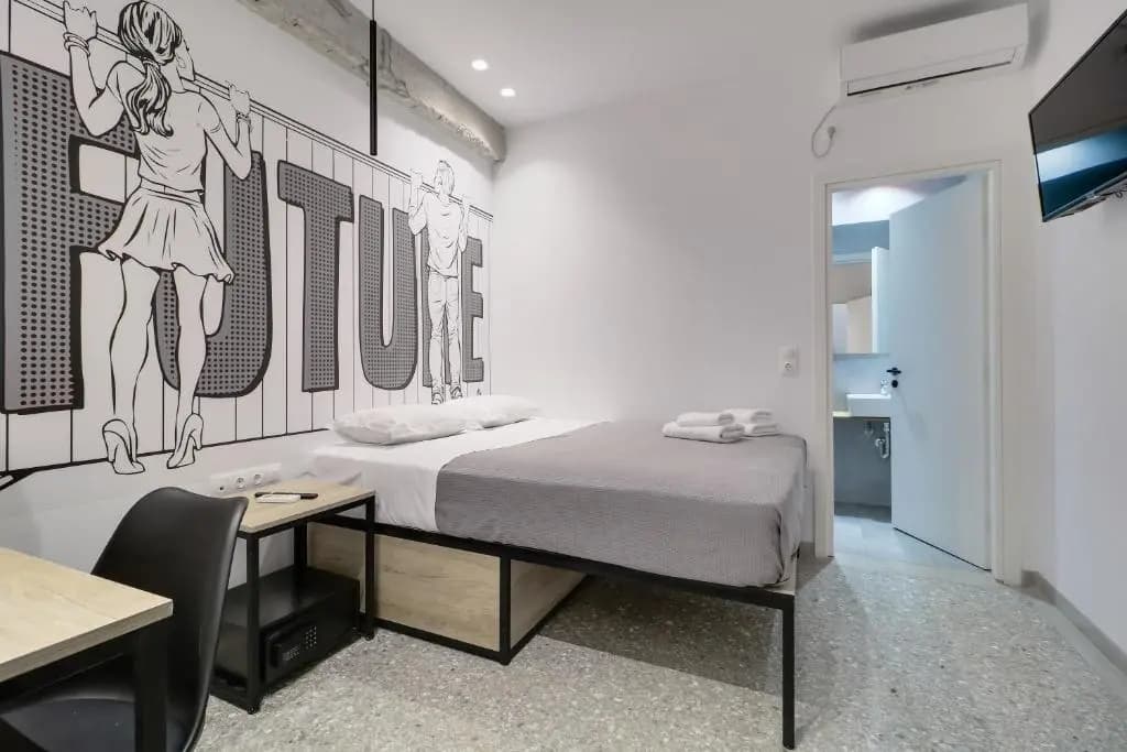 Economy room