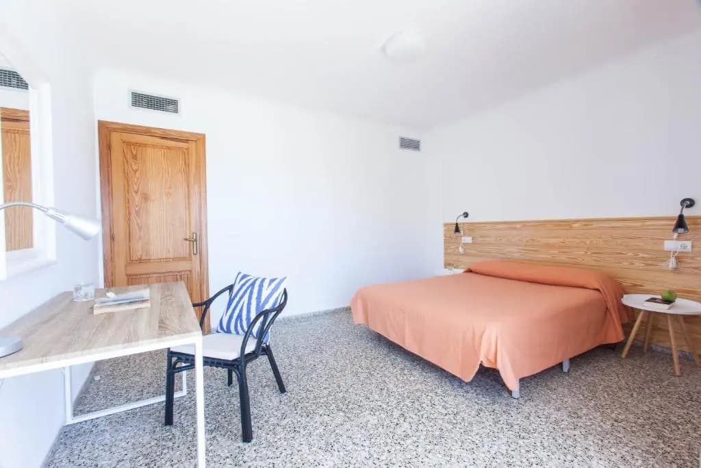 2 Bedrooms Apartment with sea view