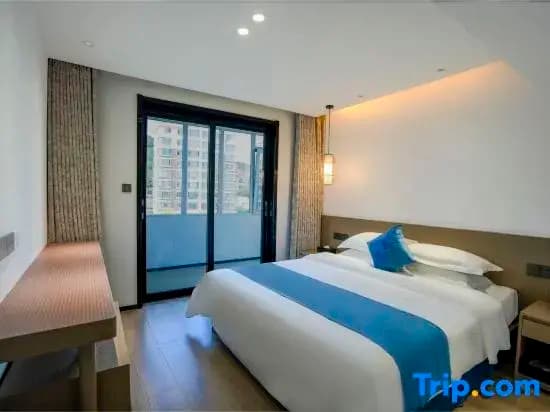 2 Bedrooms Suite