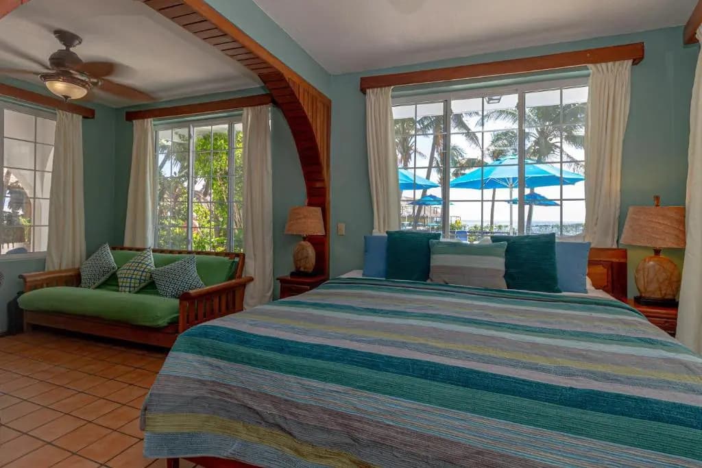 Suite with pool view