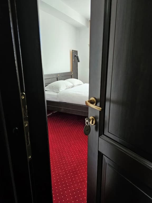 Comfort Double room with balcony and with mountain view full double bed