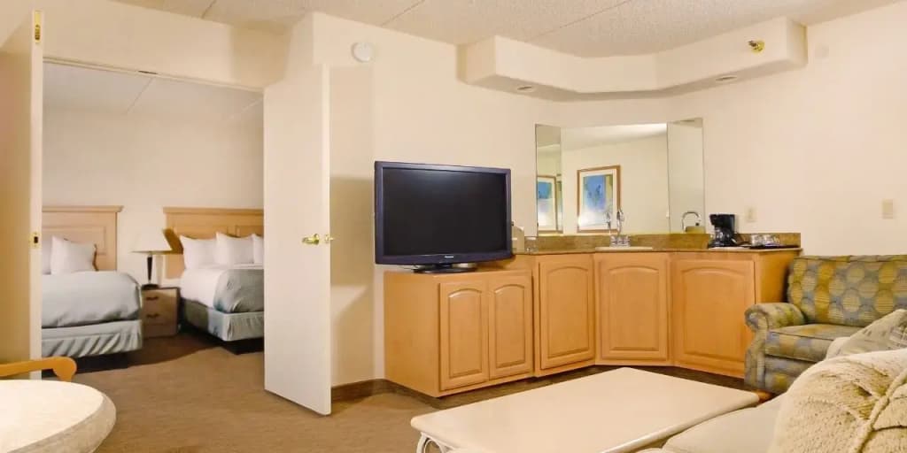 Suite with river view