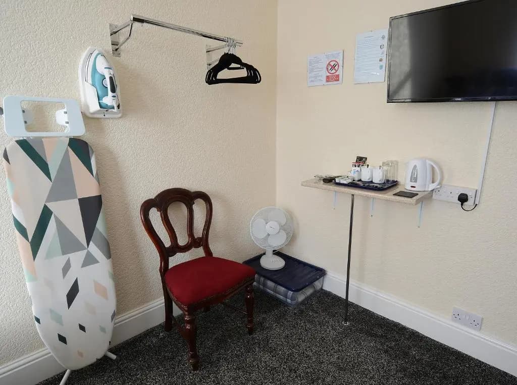 Economy room