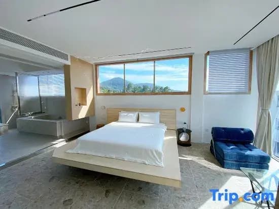 Standard Double Family room twin beds