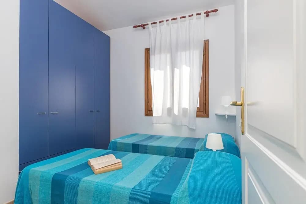 2 Bedrooms Family Apartment