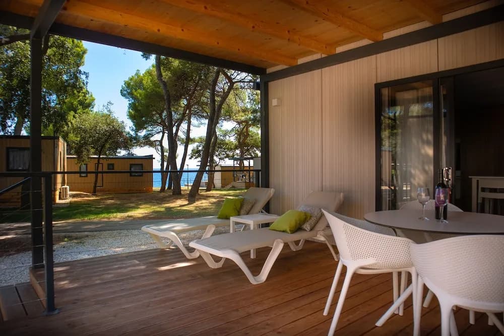 2 Bedrooms Deluxe room beachfront