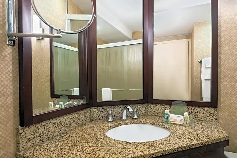 1 Bedroom Quadruple Suite