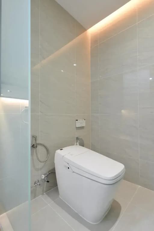 Executive Double Suite with balcony full double bed