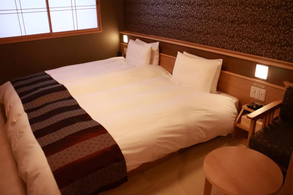 Hollywood Double room twin beds