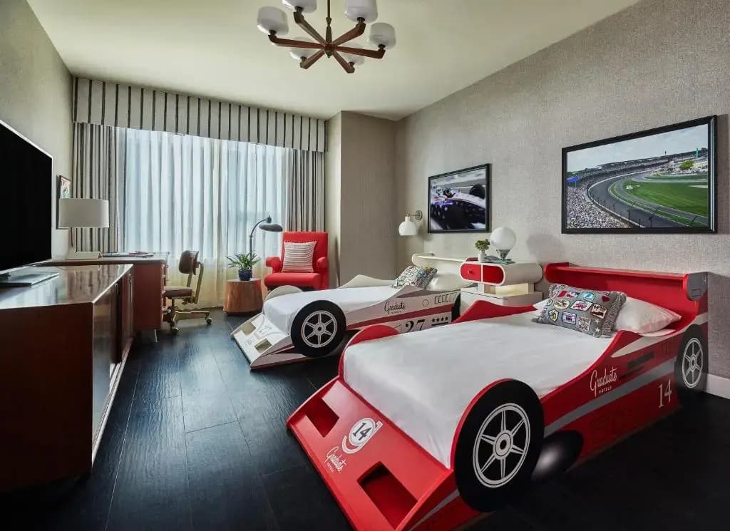 Deluxe Suite