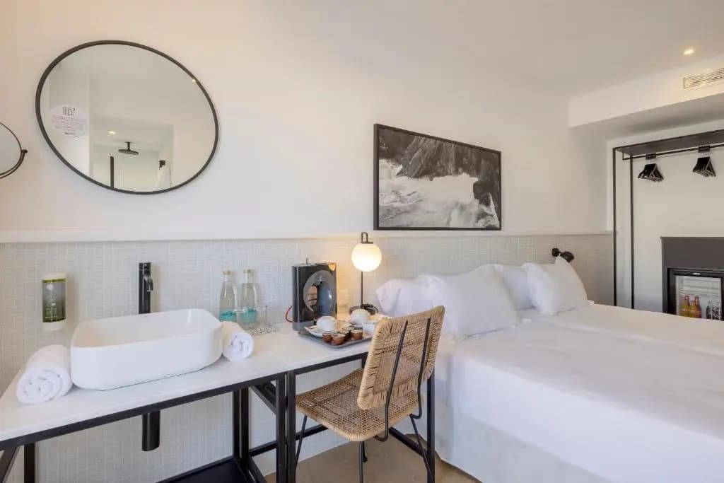 Standard Double room full double bed