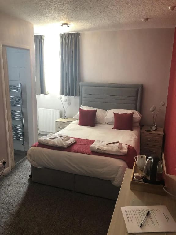 Comfort Double room with courtyard view full double bed