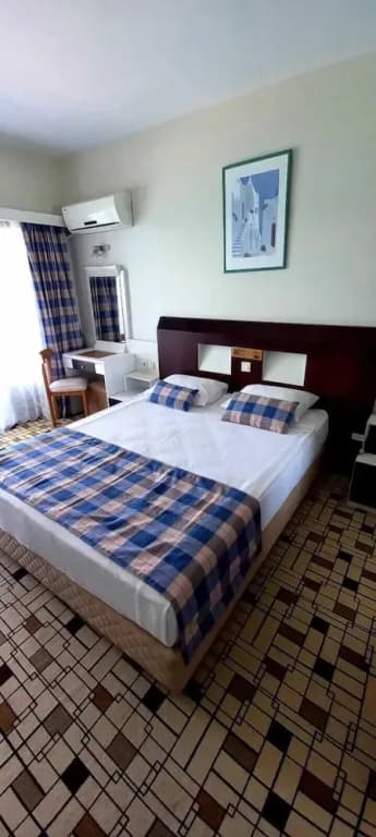 Economy room